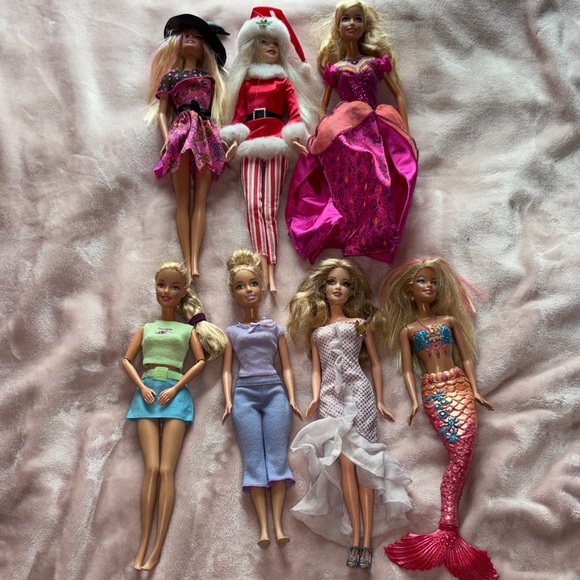 Assorted Barbies - Picture 1 of 6